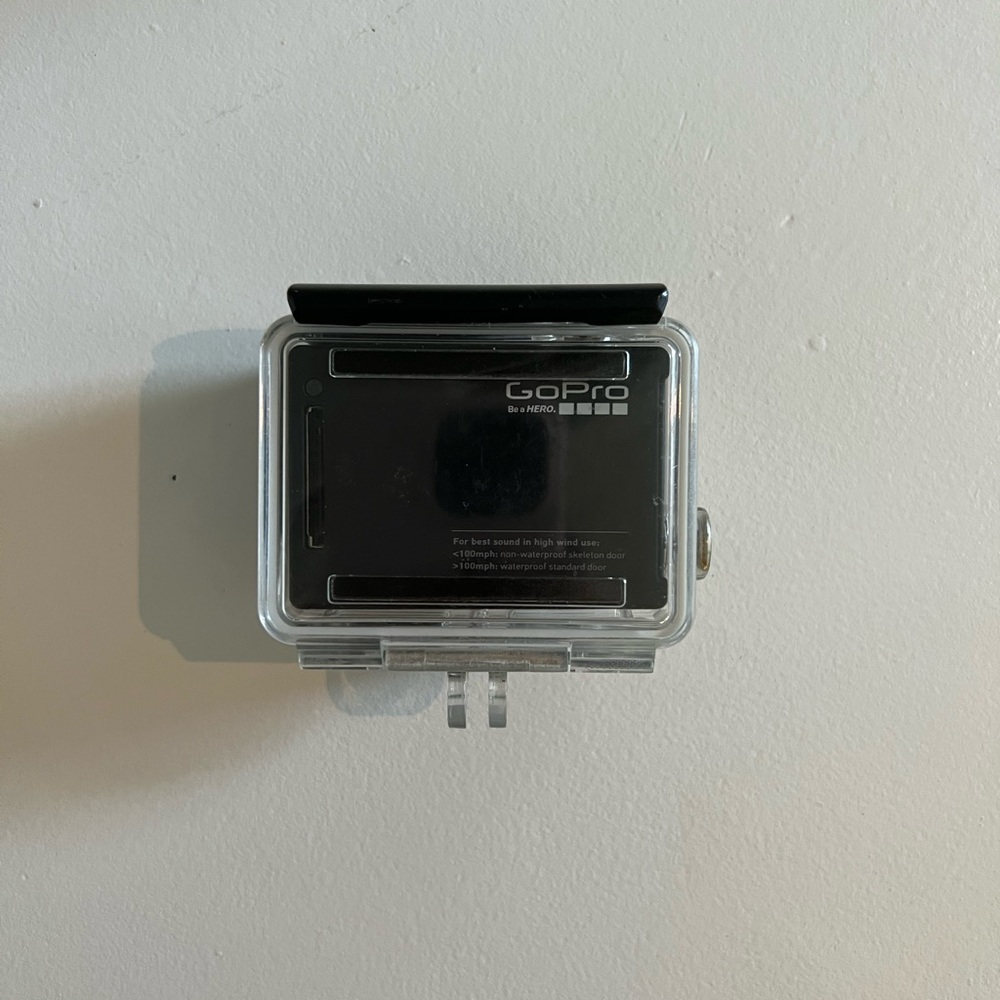 GoPro Hero 4 - Picture 2 of 5
